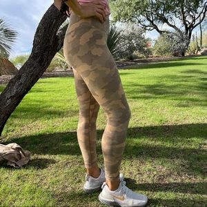 Lululemon HR Pant 25”